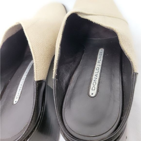 Donald J Pliner Stretch Mule Shoes